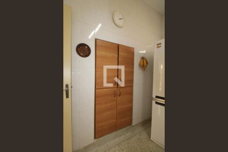 Casa à venda com 367m², 2 quartos e 2 vagasCozinha