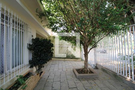 Casa à venda com 367m², 2 quartos e 2 vagasÁrea Externa