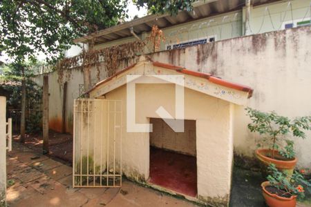 Casa à venda com 367m², 2 quartos e 2 vagasÁrea Externa