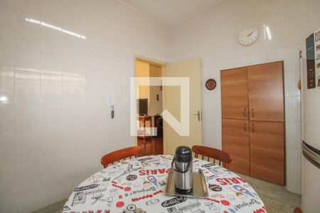 Casa à venda com 367m², 2 quartos e 2 vagasCozinha