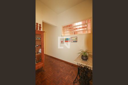 Casa à venda com 367m², 2 quartos e 2 vagasCorredor