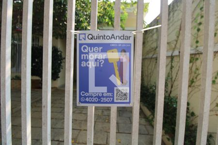 Casa à venda com 367m², 2 quartos e 2 vagasPlaquinha