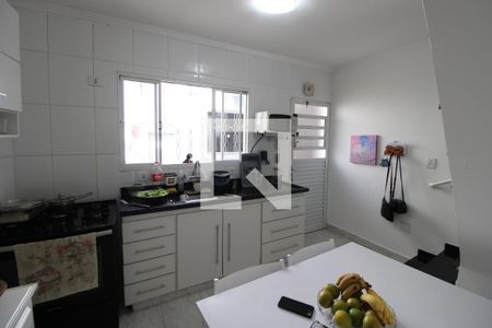 Casa à venda com 172m², 4 quartos e 2 vagasCasa 2 - Cozinha