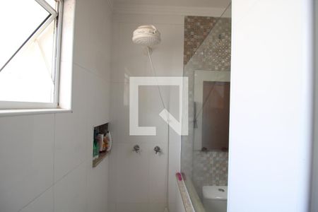 Casa à venda com 172m², 4 quartos e 2 vagasQuarto 2 - Banheiro