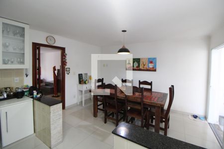 Casa à venda com 172m², 4 quartos e 2 vagasCozinha