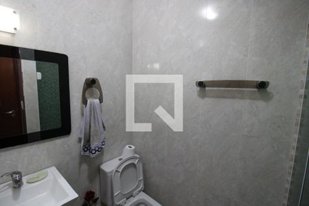 Casa à venda com 172m², 4 quartos e 2 vagasCasa 2 - Banheiro