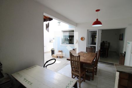 Casa à venda com 172m², 4 quartos e 2 vagasCozinha