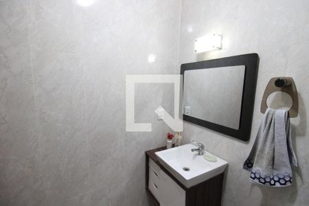 Casa à venda com 172m², 4 quartos e 2 vagasCasa 2 - Banheiro