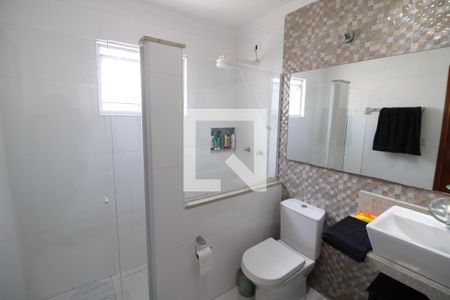 Casa à venda com 172m², 4 quartos e 2 vagasQuarto 2 - Banheiro