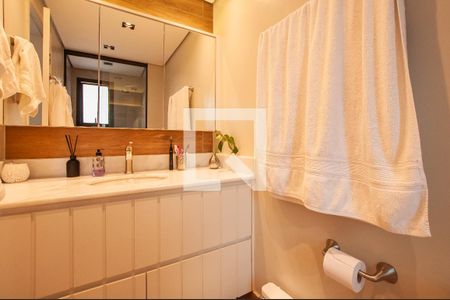 Apartamento à venda com 84m², 2 quartos e 2 vagas Apartamento à venda com 84m², 2 quartos e 2 vagasBanheiro da Suíte