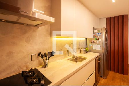 Apartamento à venda com 84m², 2 quartos e 2 vagas Apartamento à venda com 84m², 2 quartos e 2 vagasCozinha