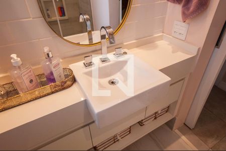 Apartamento à venda com 84m², 2 quartos e 2 vagas Apartamento à venda com 84m², 2 quartos e 2 vagasBanheiro Corredor