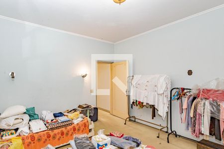 Casa à venda com 473m², 3 quartos e 4 vagas Casa à venda com 473m², 3 quartos e 4 vagasQuarto