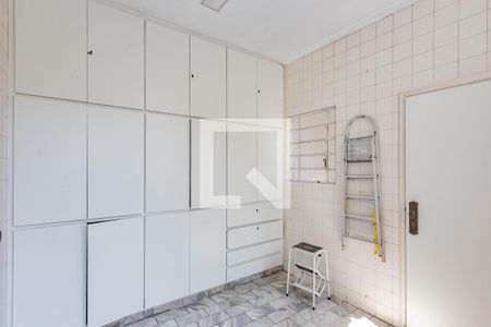 Casa à venda com 473m², 3 quartos e 4 vagas Casa à venda com 473m², 3 quartos e 4 vagasÁrea de Serviço