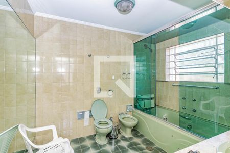 Casa à venda com 473m², 3 quartos e 4 vagas Casa à venda com 473m², 3 quartos e 4 vagasBanheiro da Suíte 1