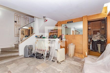 Casa à venda com 473m², 3 quartos e 4 vagas Casa à venda com 473m², 3 quartos e 4 vagasÁrea externa