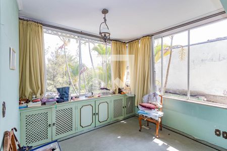 Casa à venda com 473m², 3 quartos e 4 vagas Casa à venda com 473m², 3 quartos e 4 vagasSuíte 1