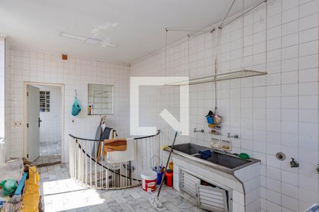 Casa à venda com 473m², 3 quartos e 4 vagas Casa à venda com 473m², 3 quartos e 4 vagasÁrea de Serviço