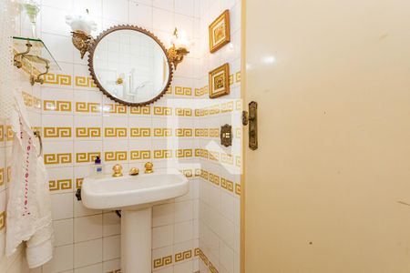 Casa à venda com 473m², 3 quartos e 4 vagas Casa à venda com 473m², 3 quartos e 4 vagasLavabo