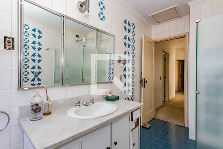 Casa à venda com 473m², 3 quartos e 4 vagas Casa à venda com 473m², 3 quartos e 4 vagasBanheiro Social