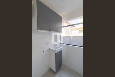 Sala/Cozinha/Área de Serviço de apartamento para alugar com 2 quartos, 35m² em Vila Marieta, São Paulo