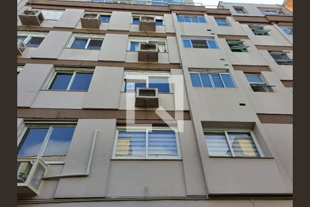 Apartamento à venda com 64m², 2 quartos e 1 vagaAdesivo na Janela