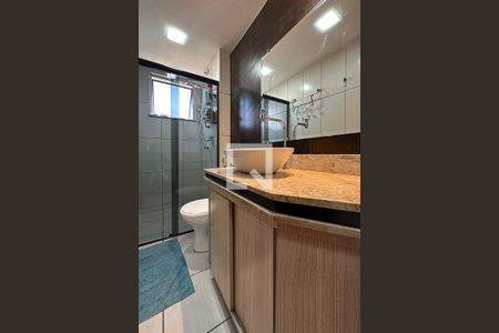 Apartamento à venda com 70m², 3 quartos e 2 vagas Apartamento à venda com 70m², 3 quartos e 2 vagasBanheiro