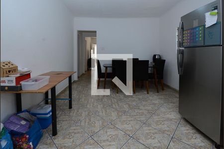 Casa à venda com 440m², 2 quartos e 8 vagasCozinha