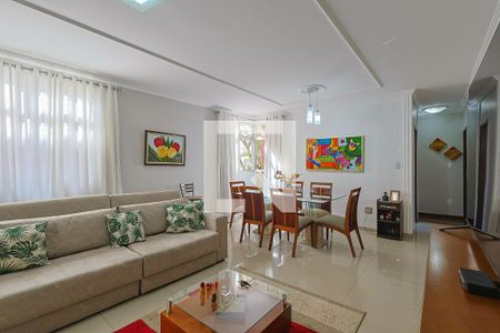 Sala de apartamento à venda com 4 quartos, 120m² em Alto Barroca, Belo Horizonte
