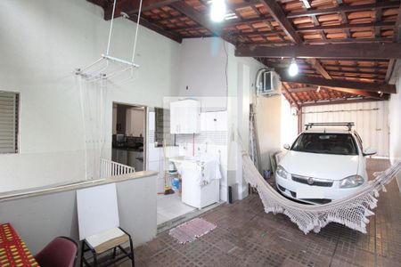 Casa à venda com 200m², 6 quartos e 2 vagasArea de Serviço