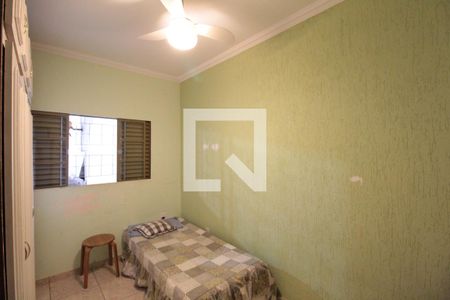 Casa à venda com 200m², 6 quartos e 2 vagasQuarto 2