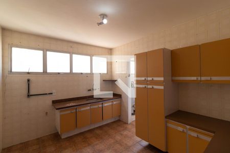 Apartamento à venda com 185m², 3 quartos e 3 vagas Apartamento à venda com 185m², 3 quartos e 3 vagasCozinha