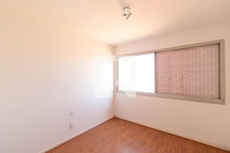 Apartamento à venda com 185m², 3 quartos e 3 vagas Apartamento à venda com 185m², 3 quartos e 3 vagasQuarto 02