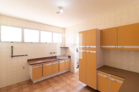 Apartamento à venda com 185m², 3 quartos e 3 vagas Apartamento à venda com 185m², 3 quartos e 3 vagasCozinha