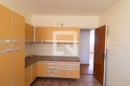Apartamento à venda com 185m², 3 quartos e 3 vagas Apartamento à venda com 185m², 3 quartos e 3 vagasCozinha