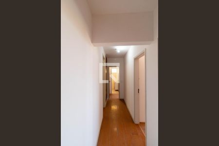 Apartamento à venda com 185m², 3 quartos e 3 vagas Apartamento à venda com 185m², 3 quartos e 3 vagasCorredor