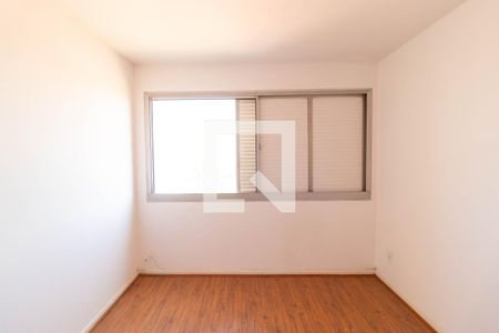 Apartamento à venda com 185m², 3 quartos e 3 vagas Apartamento à venda com 185m², 3 quartos e 3 vagasQuarto 01