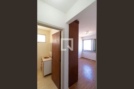 Apartamento à venda com 185m², 3 quartos e 3 vagas Apartamento à venda com 185m², 3 quartos e 3 vagasSuíte