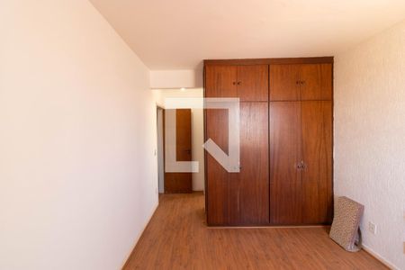 Apartamento à venda com 185m², 3 quartos e 3 vagas Apartamento à venda com 185m², 3 quartos e 3 vagasSuíte