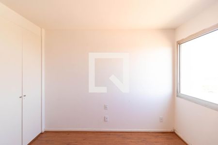 Apartamento à venda com 185m², 3 quartos e 3 vagas Apartamento à venda com 185m², 3 quartos e 3 vagasQuarto 02