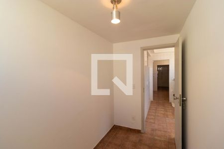 Apartamento à venda com 185m², 3 quartos e 3 vagas Apartamento à venda com 185m², 3 quartos e 3 vagasQuarto de Serviço