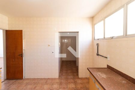 Apartamento à venda com 185m², 3 quartos e 3 vagas Apartamento à venda com 185m², 3 quartos e 3 vagasCozinha