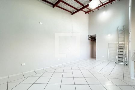 Casa à venda com 312m², 3 quartos e 2 vagas Casa à venda com 312m², 3 quartos e 2 vagasÁrea comum