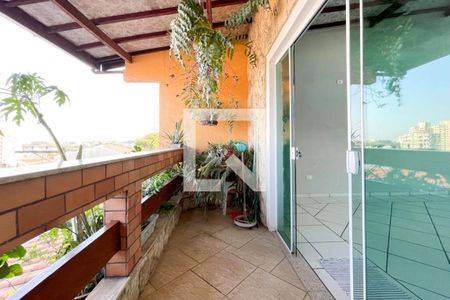 Casa à venda com 312m², 3 quartos e 2 vagas Casa à venda com 312m², 3 quartos e 2 vagasÁrea comum