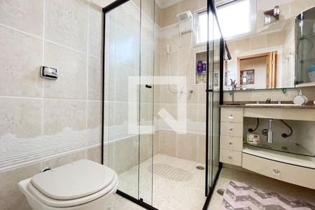 Casa à venda com 312m², 3 quartos e 2 vagas Casa à venda com 312m², 3 quartos e 2 vagasBanheiro Social