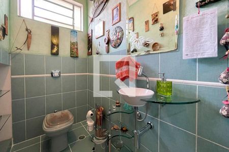 Casa à venda com 312m², 3 quartos e 2 vagas Casa à venda com 312m², 3 quartos e 2 vagasLavabo 1