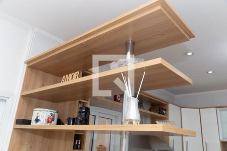 Casa à venda com 135m², 2 quartos e 2 vagas Casa à venda com 135m², 2 quartos e 2 vagasCozinha