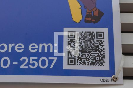 Casa à venda com 213m², 2 quartos e 2 vagas Casa à venda com 213m², 2 quartos e 2 vagasPlaca