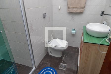 Casa à venda com 213m², 2 quartos e 2 vagas Casa à venda com 213m², 2 quartos e 2 vagasBanheiro social