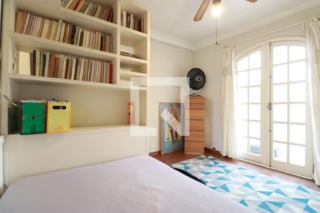 Casa à venda com 220m², 4 quartos e 3 vagasSuíte 4